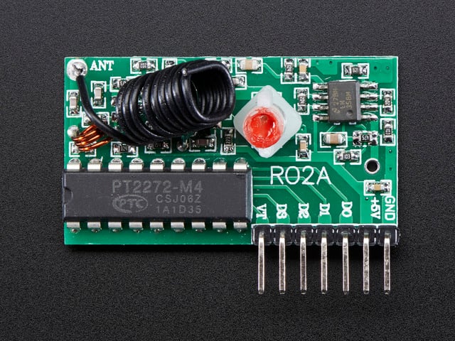 Simple RF Receiver with antenna, chip and header pins