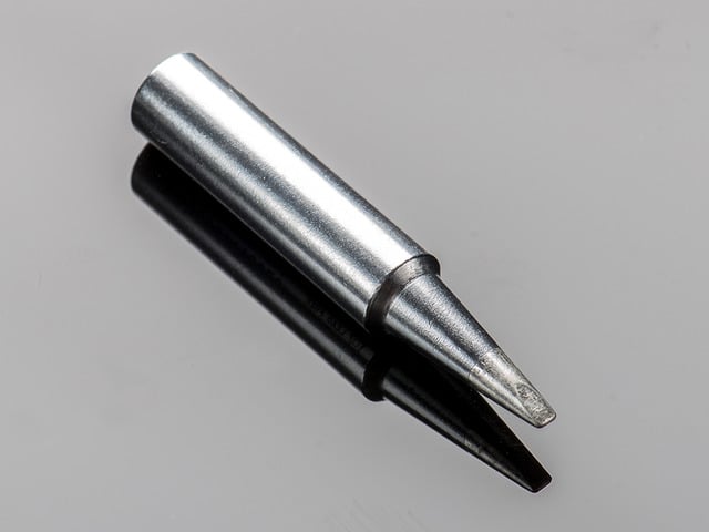 Close up of Hakko Soldering screwdriver tip