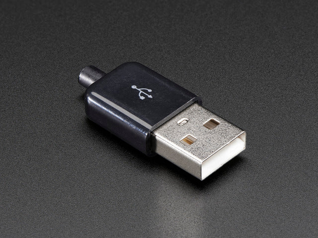 Angled shot of an assembled USB DIY Slim Connector Shell with a  A-M Plug. The male plug faces the camera at an angle.