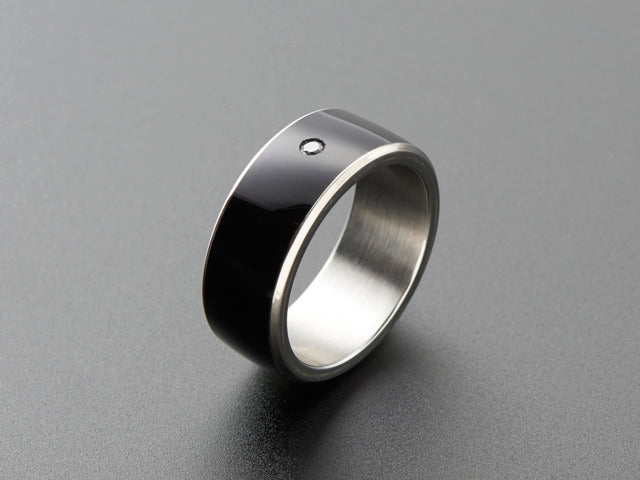 Black resin and metal ring