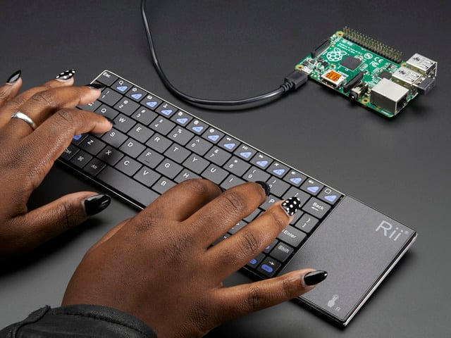 Full Size Wireless Keyboard with Trackpad connected to Raspberry Pi