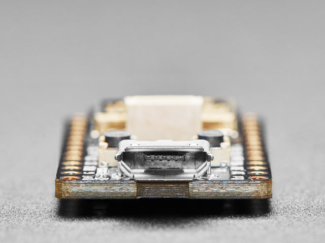 Adafruit ItsyBitsy ESP32 - PCB Antenna - 8 MB Flash / 2 MB PSRAM
